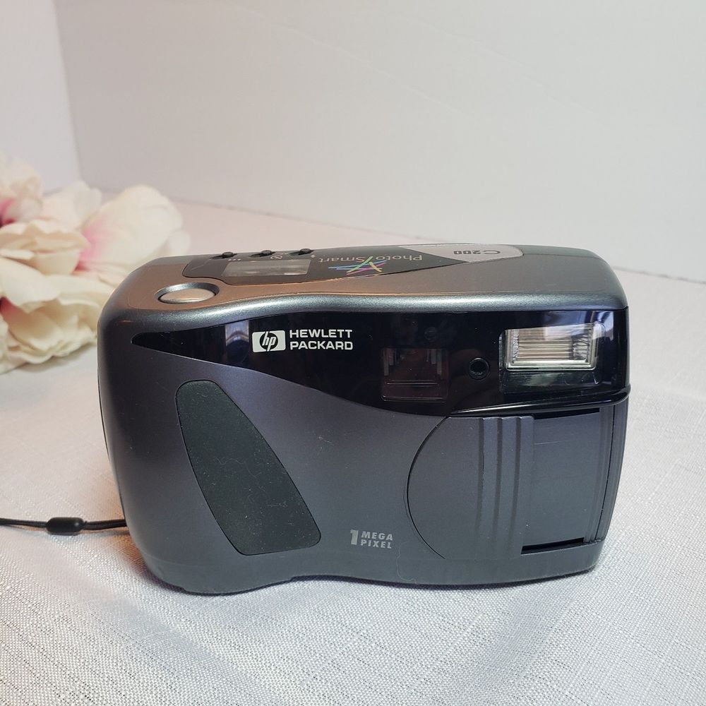 HP Hewlett Packard Photosmart Digital Camera C200 Color Gray  NOT TESTED